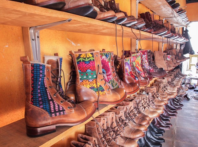 Buy boots in Pastores