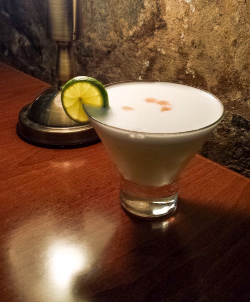 A Pisco sour